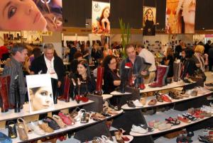 Shoe fair near full